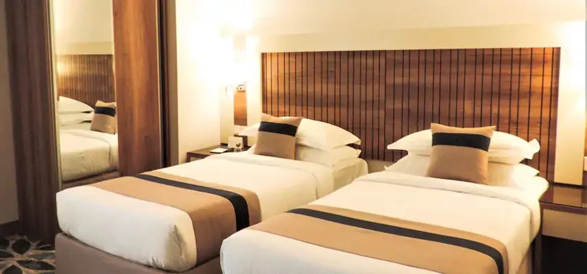 Season Star Hotel image